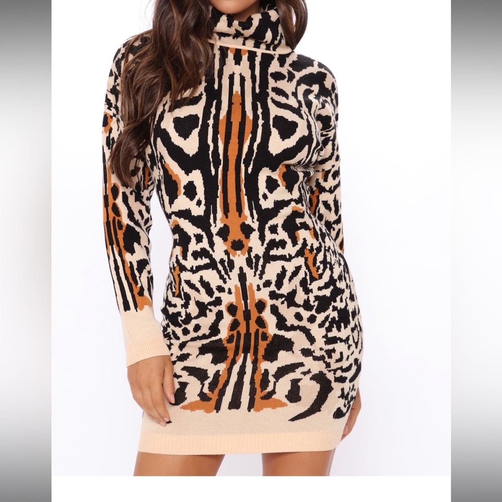 Animal print sweater dress mini; perfect for fall… Sz M